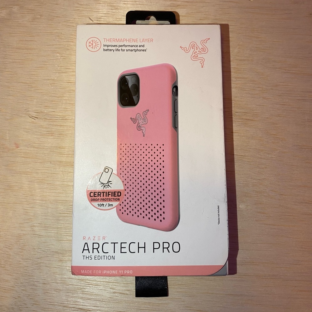 iPhone 11 Pro/ Arctech pro case/ Razer/ New!!